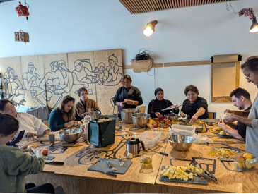 Repas partagé au Cabanon de Simon de Cyrène