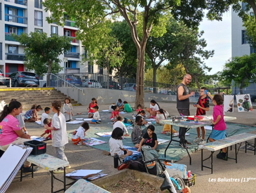 Pratique artistique pour les enfants avec Arts & Développement